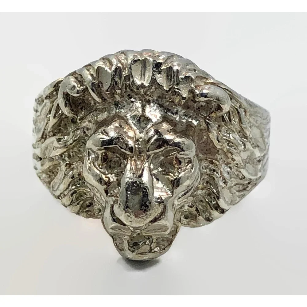 Lion Ring, Sterling Silver, Vintage Ring, Size 8, Leo, Jungle Animal, Unisex